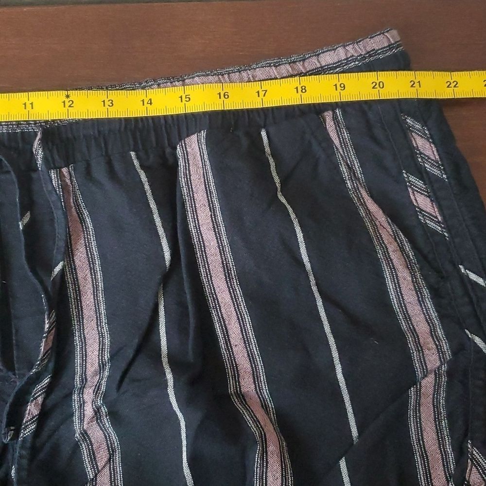 Lot of 2 Gap & Old Navy Women's Casual Shorts - Plus Size XXL (2XL) 🌛 - Picture 4 of 16
